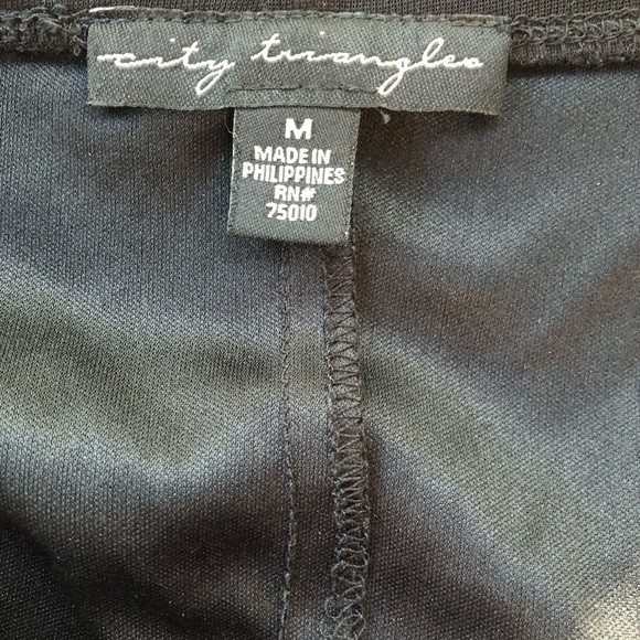 City Triangles Gorgeous Black Dress with Pink Sequin & Tie Accent Size M - Picture 6 of 8